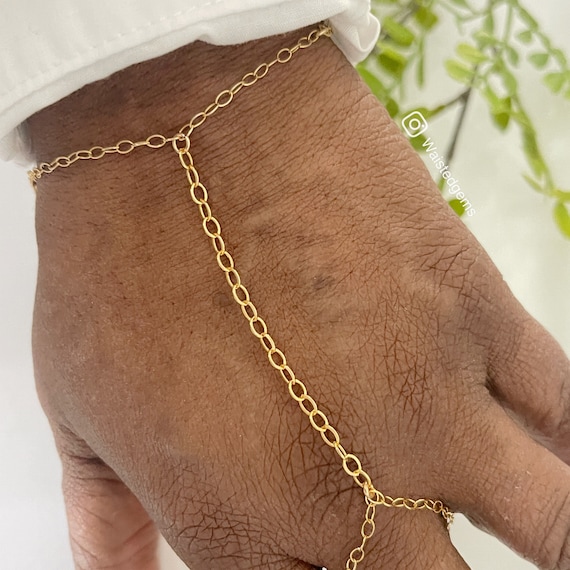 Stunning .12CT Diamond 14K Yellow Gold Hand Chain Combo Bracelet Ring 7