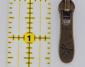New Set of Antique Brass Colored #5 Nylon Dragonfly Zipper Pulls Zipper Slider Bag Making Hardware