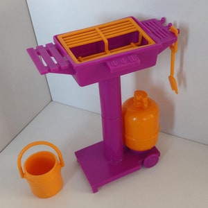 Vintage Barbie Playset, 1980's Barbie Western Fun Barbecue Playset ...