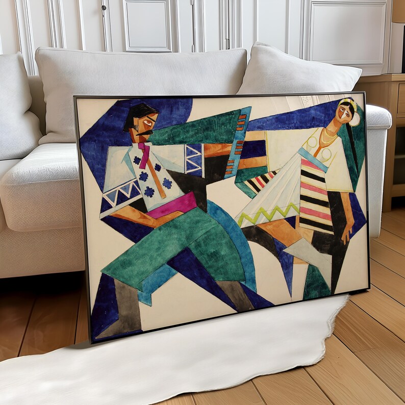 Puede incluir: Una pintura al agua enmarcada que representa a dos figuras con vestimenta tradicional. Las figuras son estilizadas y geom&eacute;tricas, con colores y patrones llamativos. El hombre lleva un atuendo azul y verde con una camisa blanca, mientras que la mujer lleva un vestido a rayas blancas y negras con un patr&oacute;n verde y blanco. El fondo es un dise&ntilde;o abstracto azul y blanco.