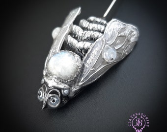 Bee Moonstone pin in Art Nouveau style