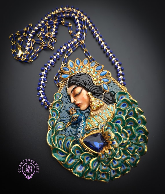 Lady Peacock statement necklace