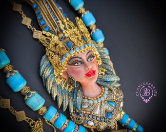古代エジプト風ステートメントカラーネックレス（ブルースカラベ付き