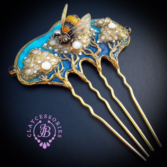 Bumblebee Hair Comb in Art Nouveau style