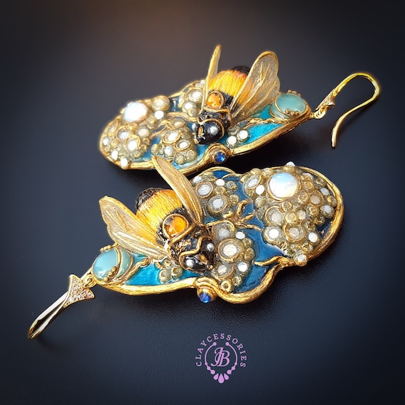 Bumblebee Earrings in Art Nouveau style