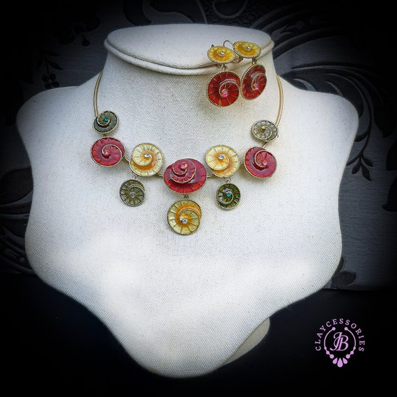 Colourful swirl necklace earrings jewellery set