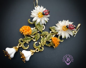 Daisy Chandelier earrings in Art Nouveau style