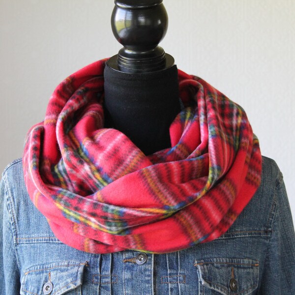 Red Tartan Scarf, Fleece Scarf, Plaid Scarf, Fleece Infinity Scarf in Red, Winter Scarf, Gift for Her, Christmas Gift