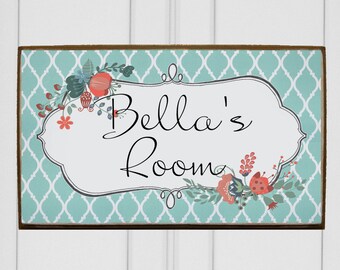 Door plaque, door sign, kids room sign, kids name plate, wooden wood name plaque in floral. Personalized nursery sign with your baby's name.