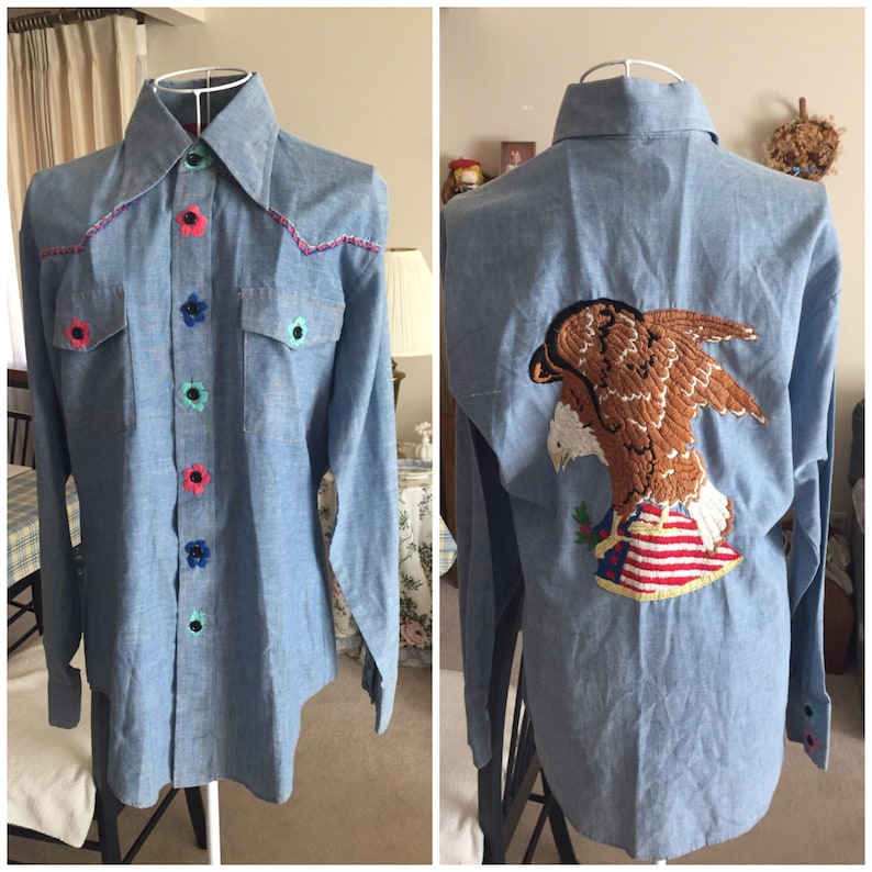 Awesome Vintage Women/'s Size Medium Americana Sears Eagle And Flag Blouse