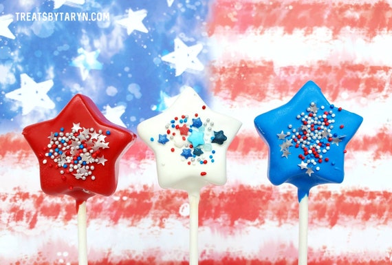 Patriotic cake pops. 4th of July cake pops. USA cake pops. Patriotic desserts. patriotic party.  party in the usa. american cake pops