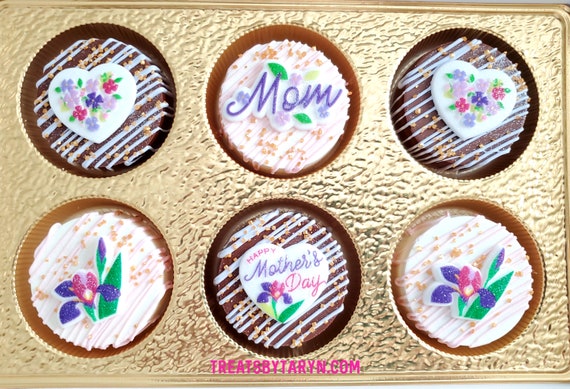 Mother's day chocolate covered oreos. Mother's Day treats. MOM treats. Mother's day party. Mother's day chocolate.  Mother's day gifts