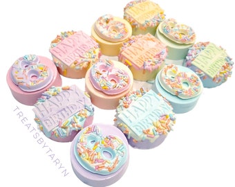 Ombre Birthday Oreos: Donut Party Treats (12)