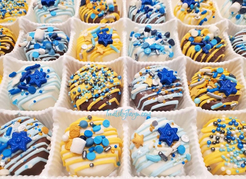 Hanukkah Chocolate Covered Oreo Gift Set. Hanukkah Oreos. Chanukkah