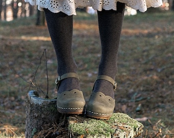 Olive Green Clog Sandals for Women / Low Heel Classic Sandals / Sandgrens / Nubuck Leather / Swedish / Milan