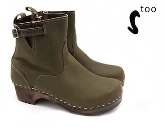 womens clog boots