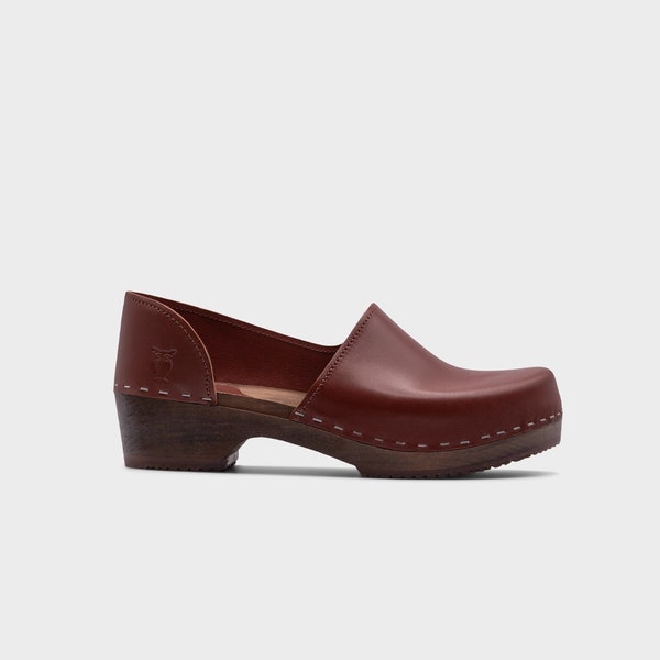 Cognac Red Closed Back Clogs for Women / Low Wooden Heel / Sandgrens / Vegetable Tanend Leather / Swedish / Brett Low