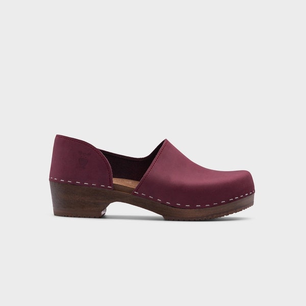 Plum Lila Closed Back Clogs for Women / Low Wooden Heel / Sandgrens / Nubuck Leather / Swedish / Brett Low