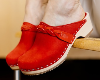 Red Clog Mules for Women / Braided Strap / Sandgrens / Nubuck Leather / Brussels