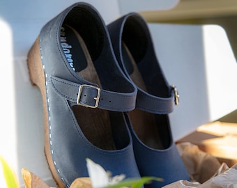 Swedish Wooden Clogs for Women / Sandgrens Clogs / Mary Jane Closed Back / Women Low Heel Shoes / Nubuck Leather Clog / Navy