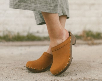 Dexter Tan Brown Clog Mules for Women / Low Heel Studded Mules / Sandgrens / Nubuck Leather / Swedish / Athens Mules