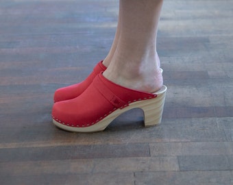 sandgrens clogs retailers
