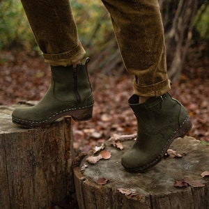 Clogs outlet hotsell