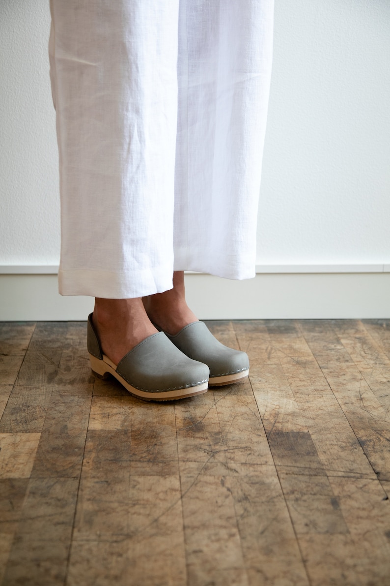 Swedish Clogs Low Heel ClogsClassic ClogsShoesClogsWomens shoes Leather Shoes Women/'s ClogsHandmadeComfortable Shoes Brett LOW