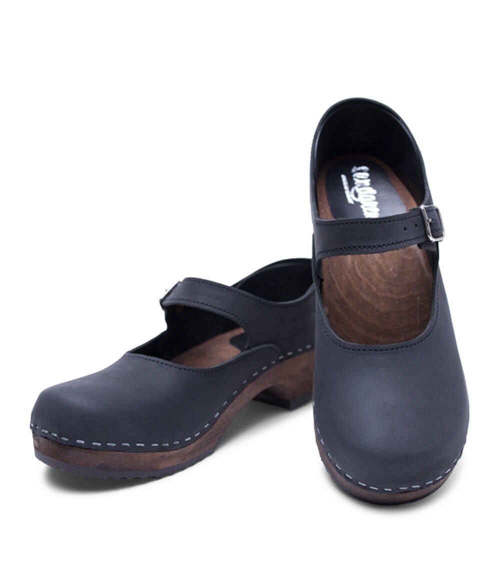 leather mary jane clogs