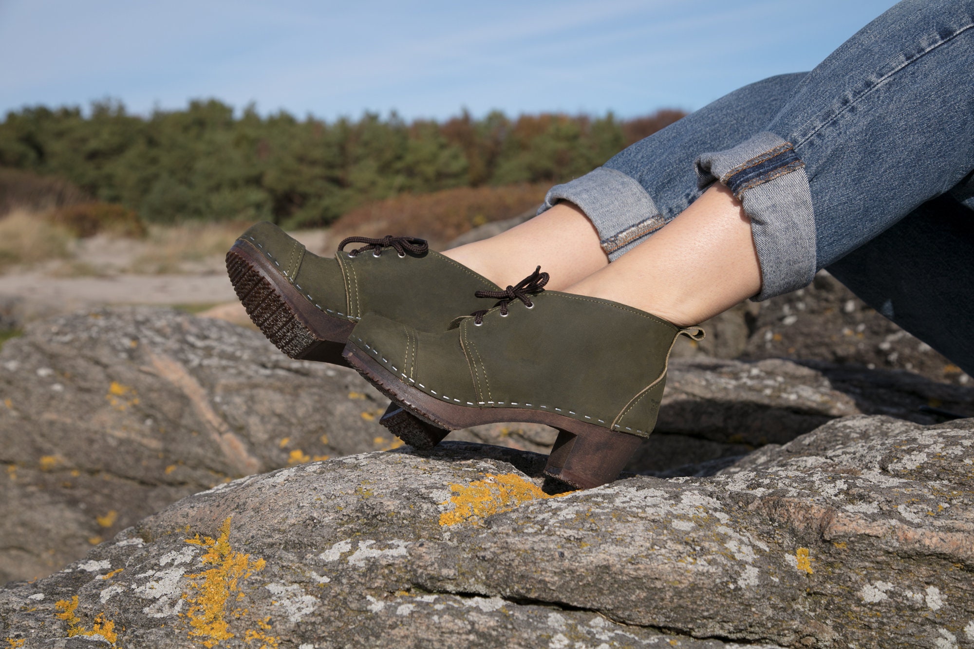 women's chukka boots with heel