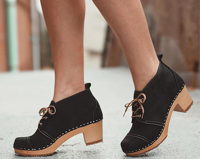 Dexter Black Leather Chukka Boots with Brown Laces Dexter waterproof work boots - Gem main image 4