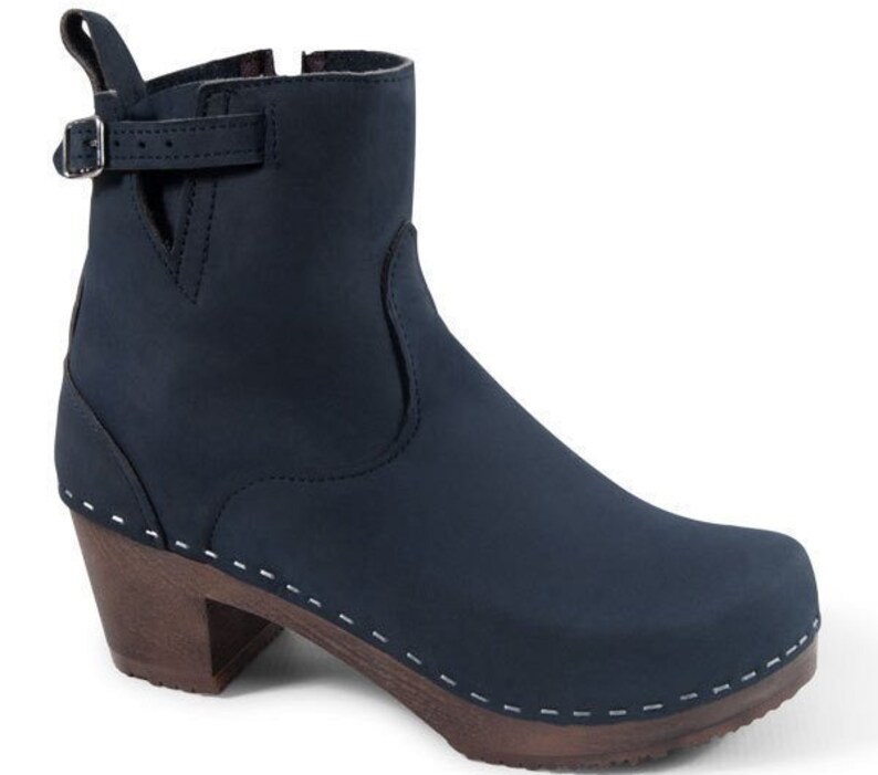 womens clog booties