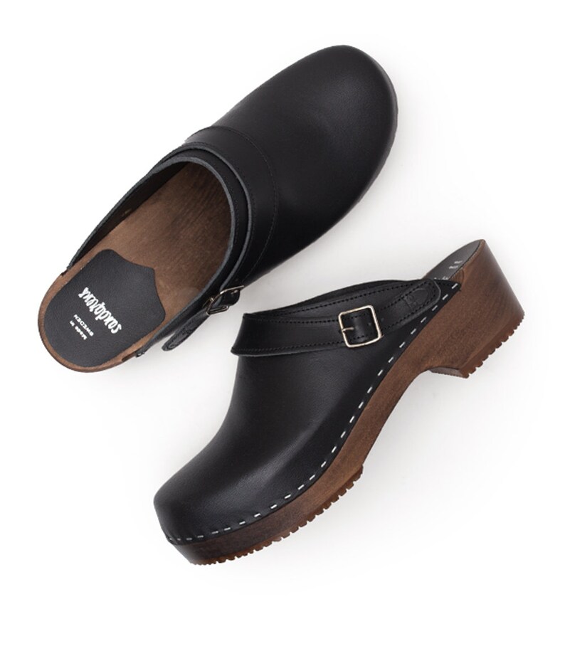 simple men's clogs