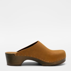 Dexter Tan Light Brown Nubuck Tanned Clog Mules Brown Wooden Base