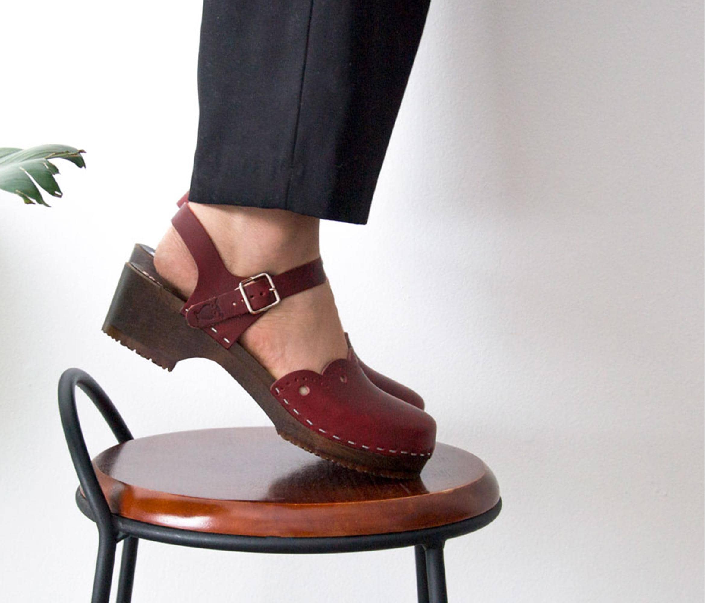 Wooden Sandals, Women Slide, Closed Toe Heel, Leather Clogs, Handmade, Cognac Red Vegetable Tanned Leather, Milan