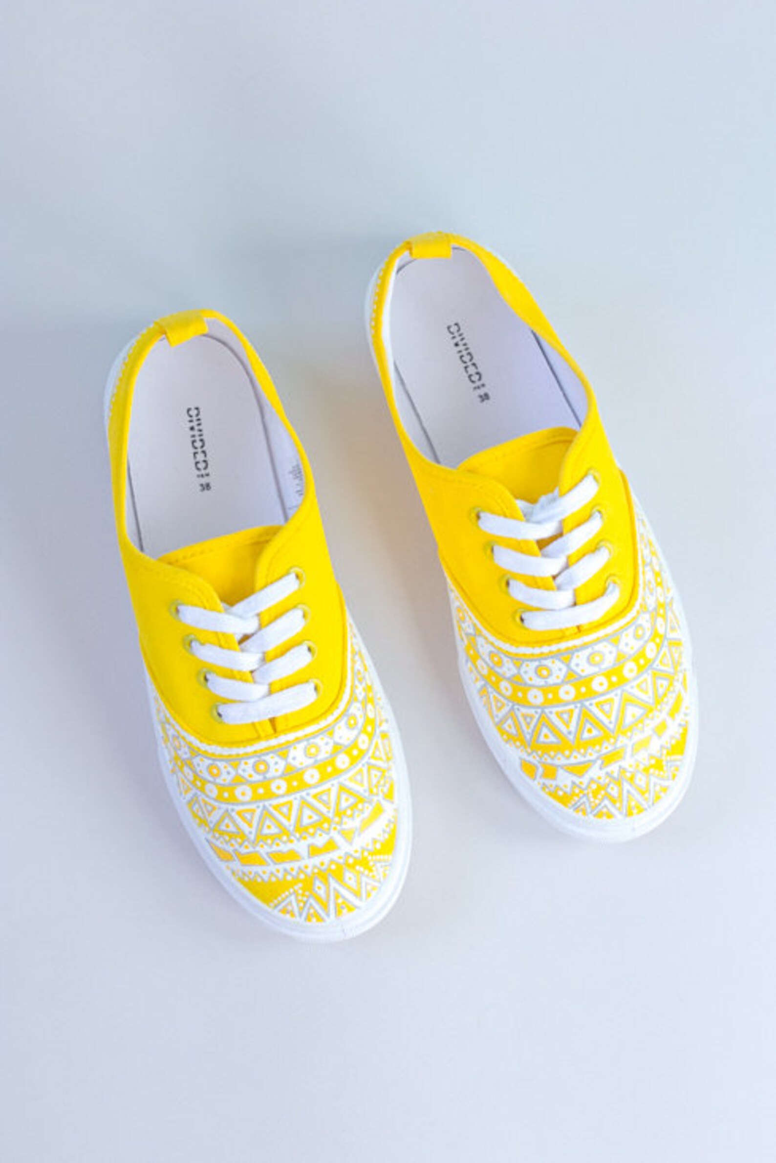 womens yellow canvas shoes