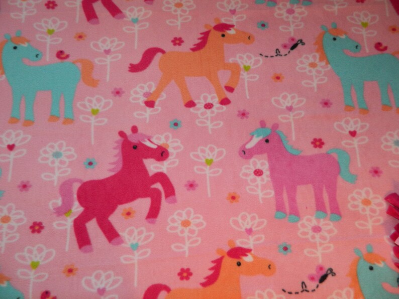 Pretty Ponies and Flowers Pattern No-Sew Anti-Pill Fleece Blanket 45 x 56 Nap Daycare Blanket