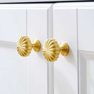 Solid Brass Kitchen knobs and pulls Gold Drawer Knob Unique Brass Pulls Cupboard Pull Handle Brass Dresser Hardware Cabinet Hardware LBFEEL