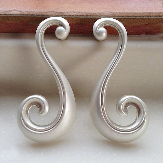 2.4 Unique Handles Pulls Knob Pearl Silver White Etsy
