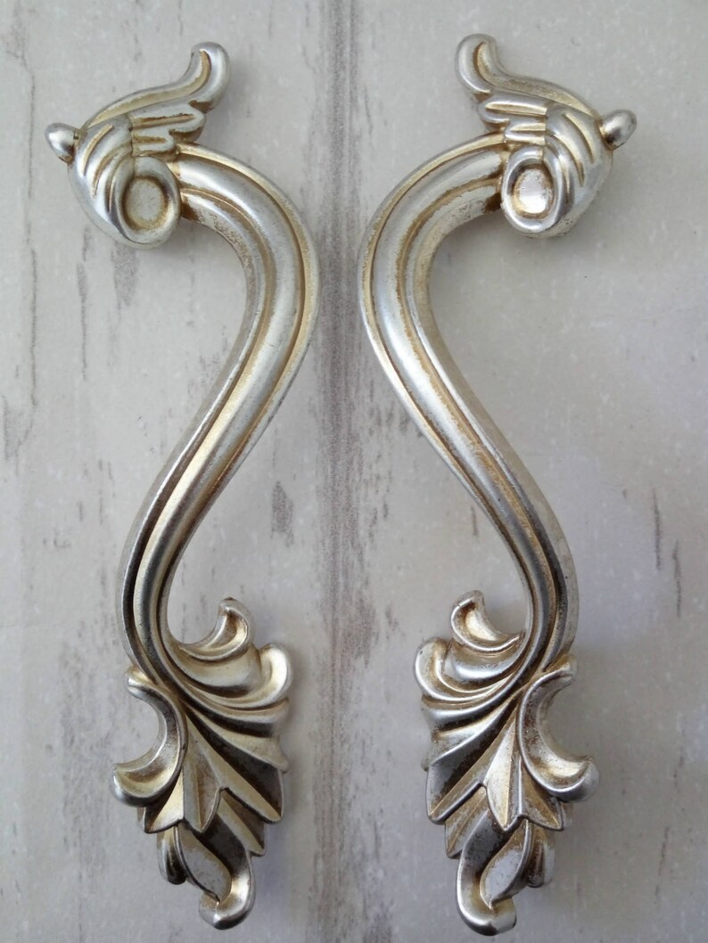 3 Vintage Style Cabinet Door Handles Pulls Antique - Etsy