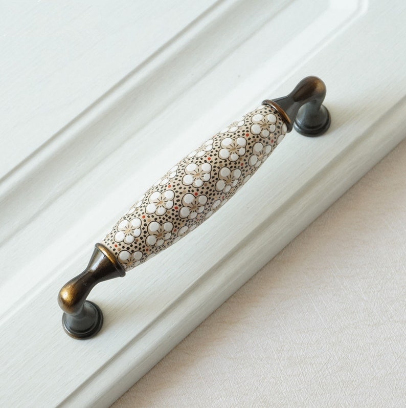 3.75 5 Kitchen Cabinet Handle Ceramic Knobs Pulls Flower Dresser Drawer Pulls Handles Knobs Antique Brass Brown White Handle 96 128 mm zdjęcie 3