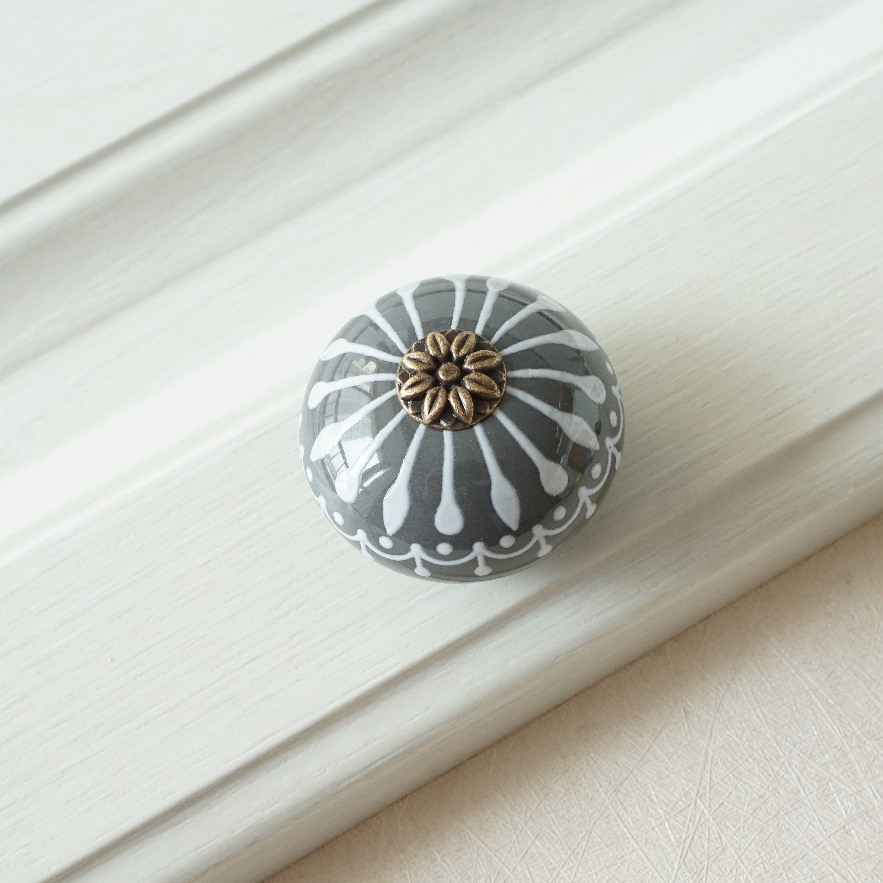 Cajón de cerámica tira de perillas perilla perilla blanco azul | Etsy