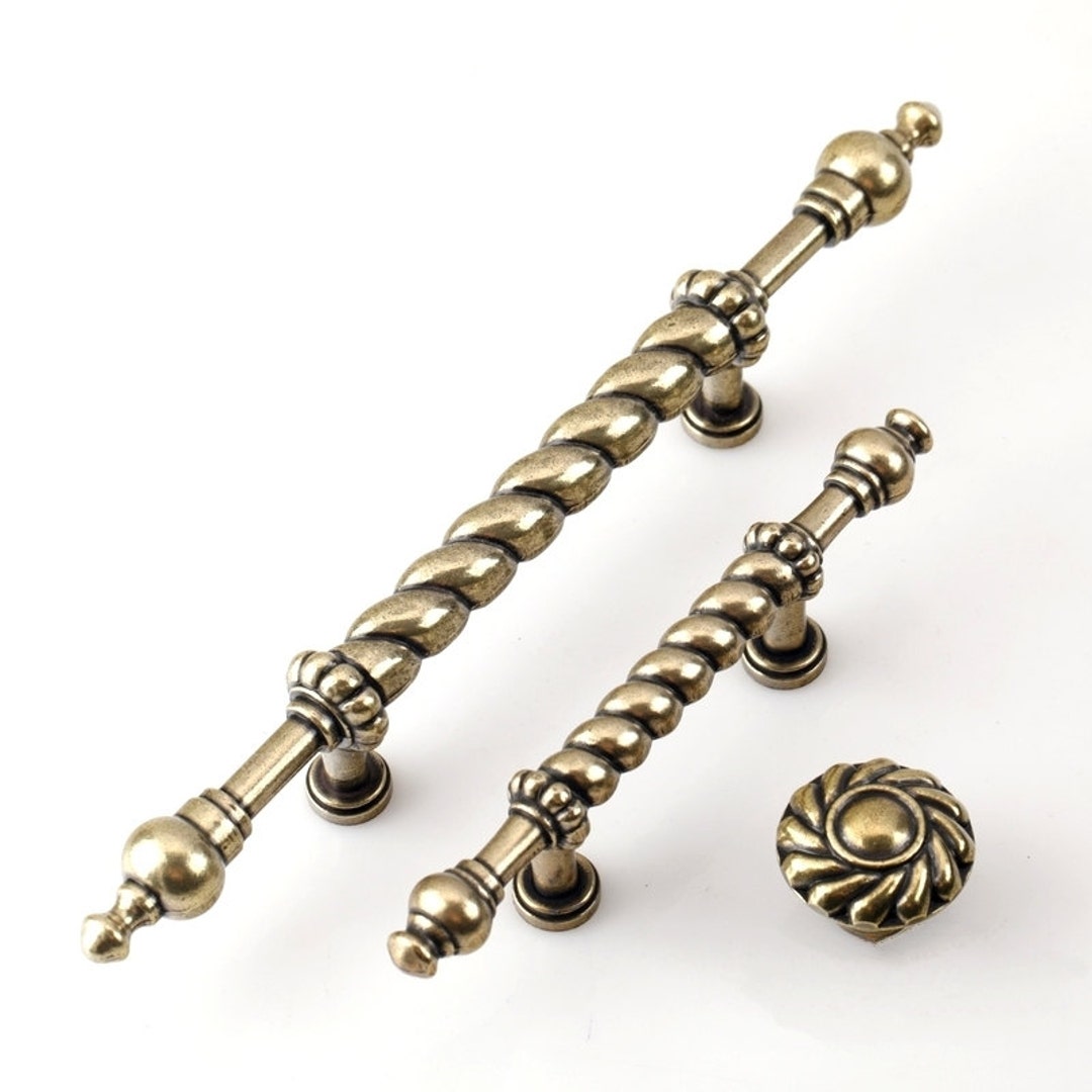 2.5'' 3.75'' Unique Knobs Pulls Handles Antique Bronze