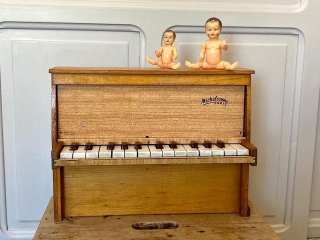 antiguo piano infantil de 12 teclas dificil - Comprar Videojogos e Consolas  descatalogados no todocoleccion