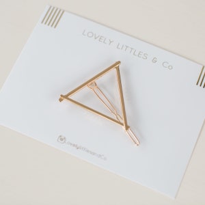 Gold triangle hair clip, Metal Clip, Minimalist Hair Clip, Minimalist Hair Accessory, Geometric Hair Clip, Hair Barrette, Stylish Hair Clip image 3