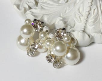 Swarovski Cluster Pearl Earrings (Ivory)