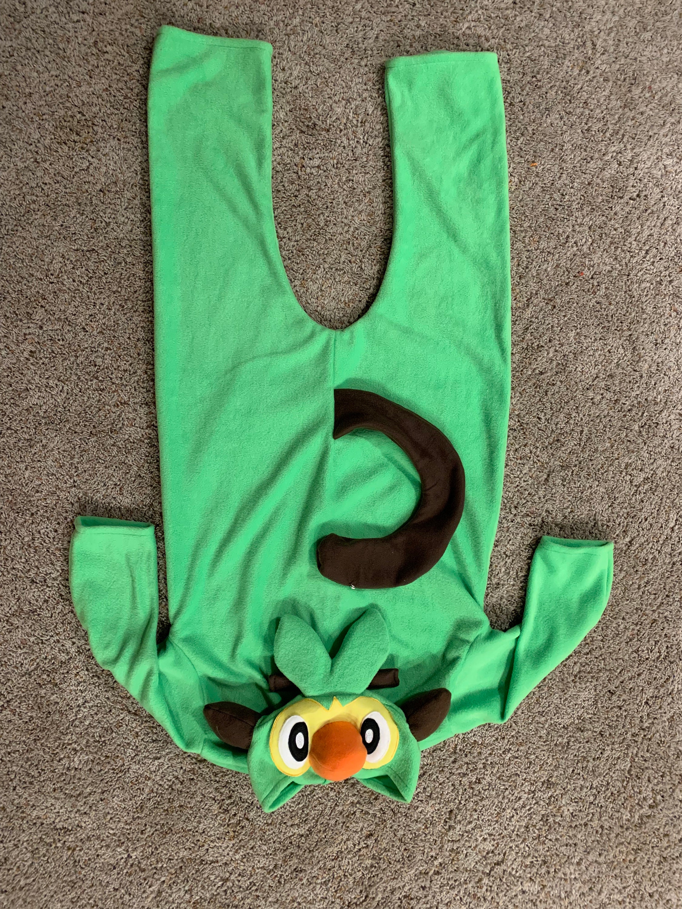 DISGUISE 156959L-20L SPRIGATITO TUTA CON CAPPUCCIO CLASSICO Pokemon Dress Up & Accessori, Verde, 4-6 anni