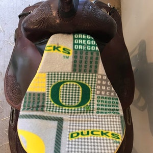 Tush Cush, Oregon Ducks Western Saddle Cushion, NON Slip, washable