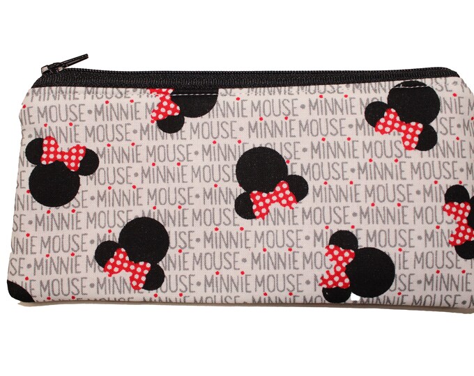 Minnie Mouse Allison Pouch