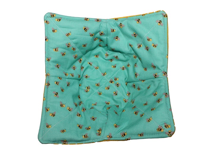 Reversible Bowl Cozy Bees on Teal